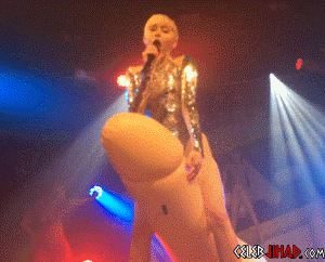 Snowdrop reccomend Miley cyrus blowjob gifs