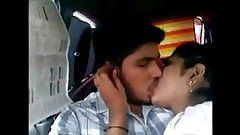 Muslim kiss